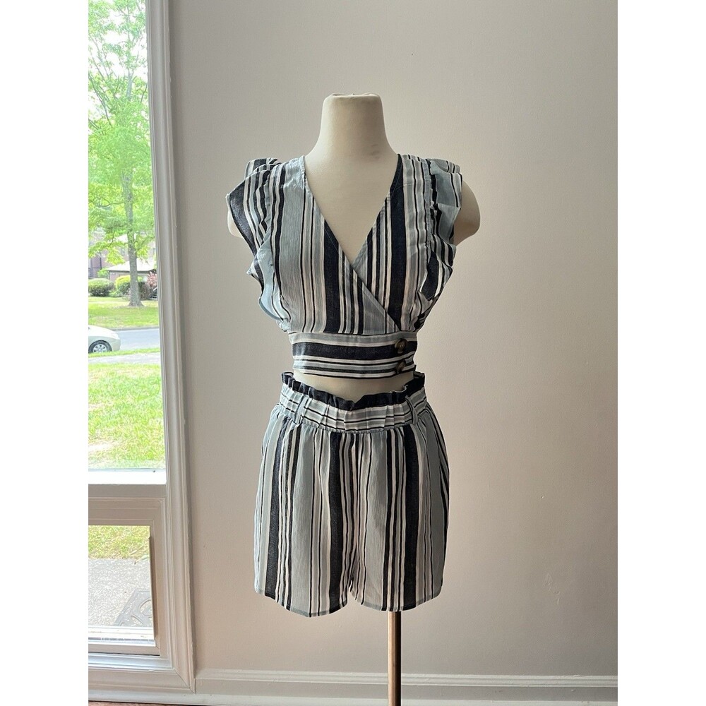 Timing Buckle Top Shorts Set Coastal Cowgirl Beach Light Weight Vacation Outfit